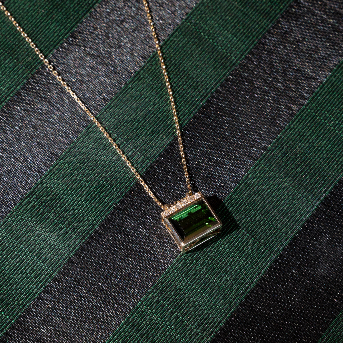 Turmalin Halskette mit Diamanten