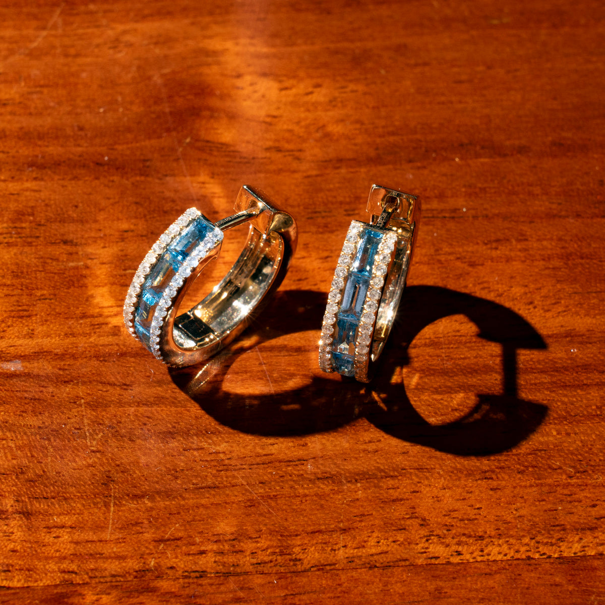 Aquamarin Creolen mit Diamanten