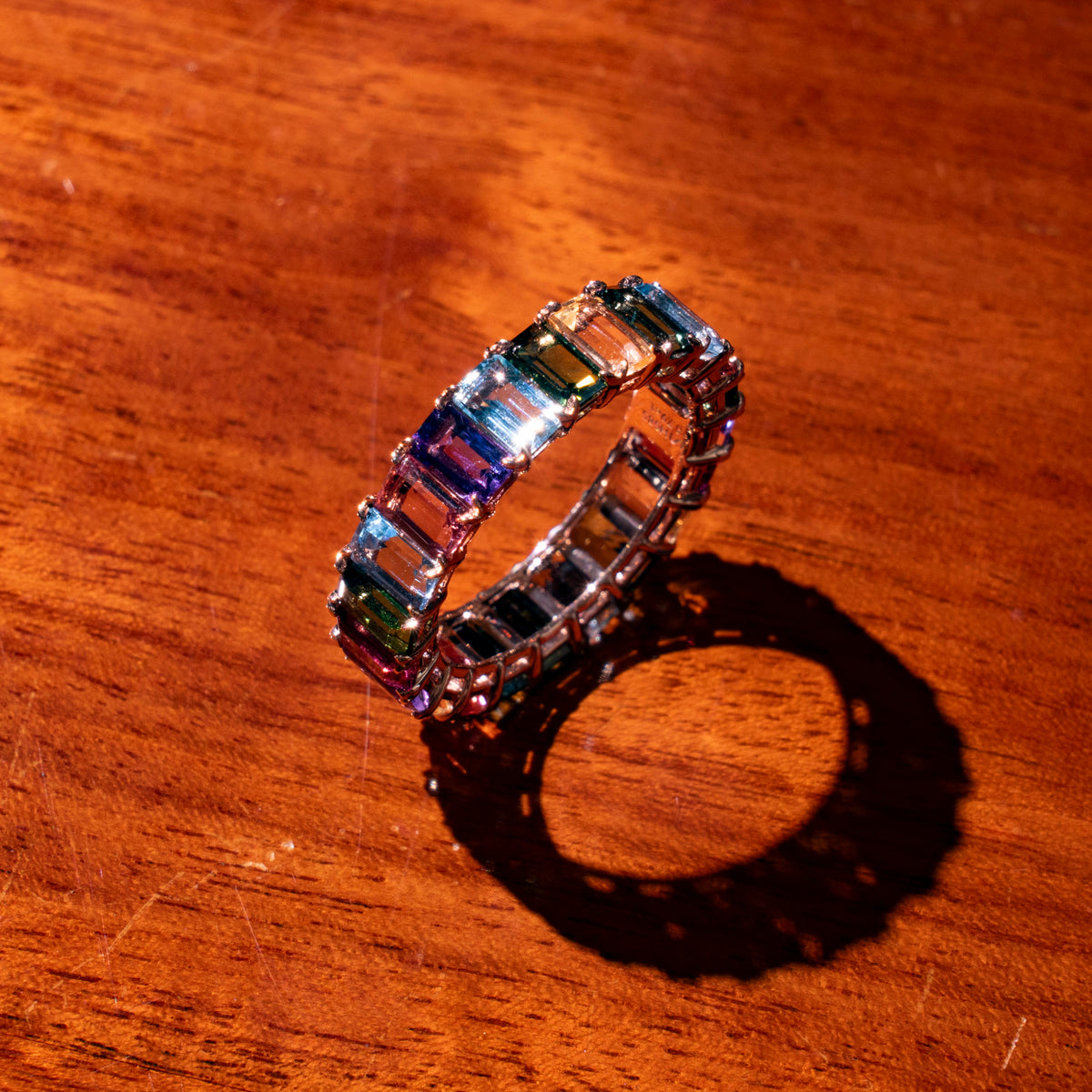 Memoire Ring mit Farbsteinen