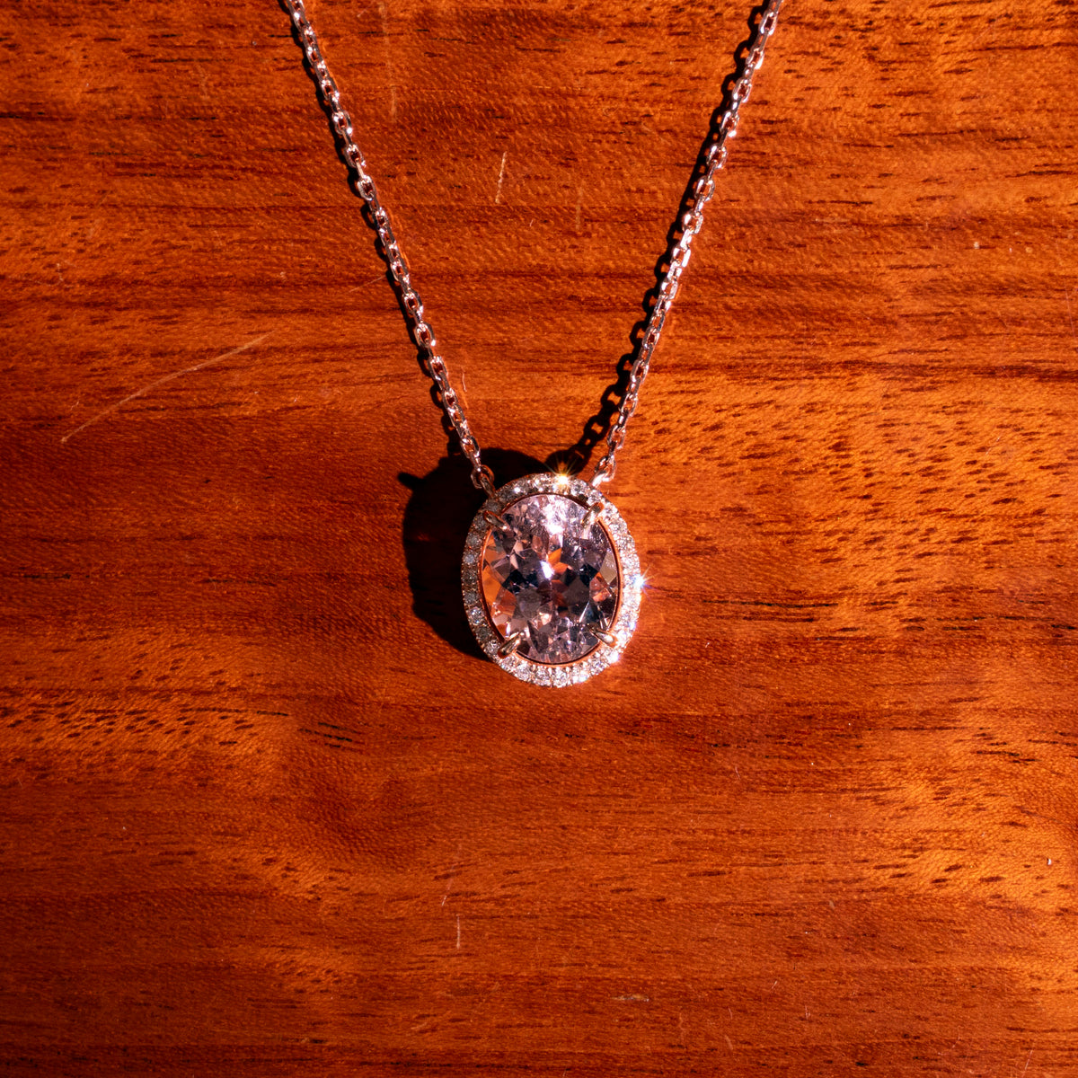 Turmalin Halskette mit Diamanten